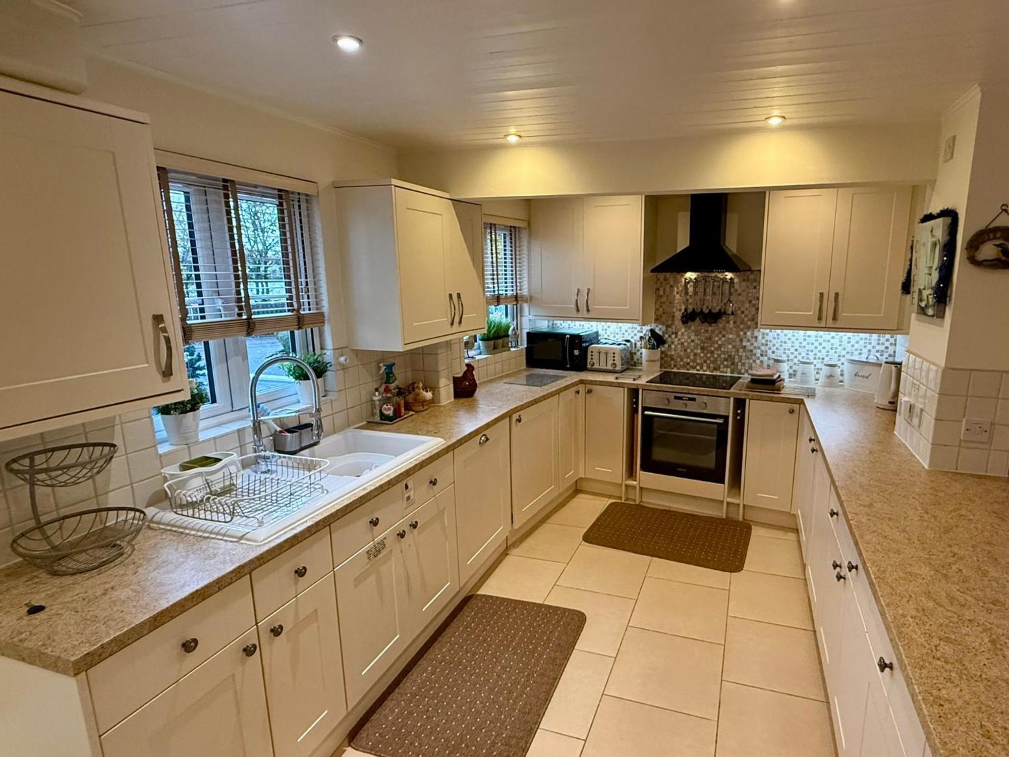 Luxury Kingfisher Lodge, Isis Lake, Within The Cotswold Waterpark Cirencester Eksteriør bilde