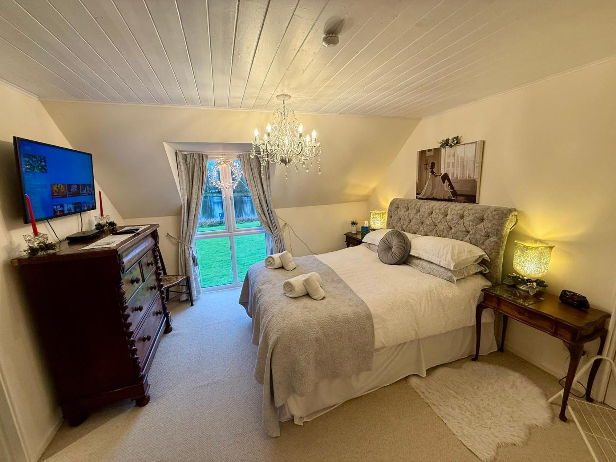 Luxury Kingfisher Lodge, Isis Lake, Within The Cotswold Waterpark Cirencester Eksteriør bilde